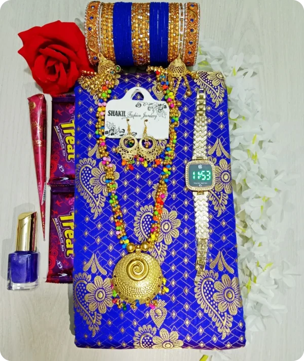 নীল শাড়ী গিফট কম্ব সেট